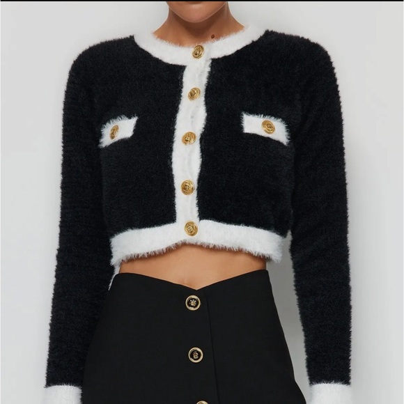 38 Chic Black And White Gold Button Jacket - Picture 4 of 4